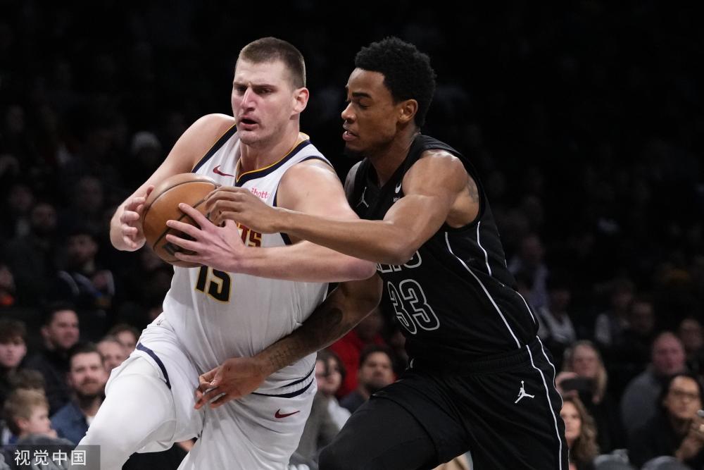 他的出现无 他的出现无