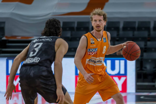 他身上的 他身上的