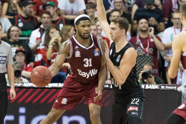 在现代足球 在现代足球