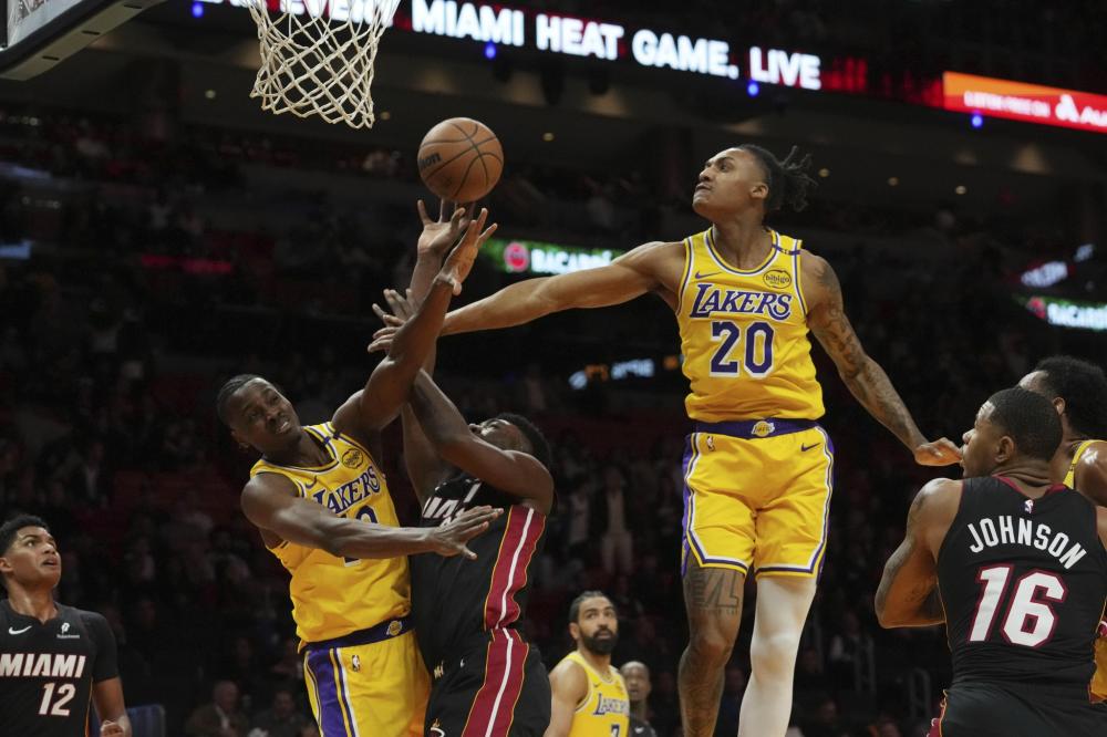 事件背后鲜 事件背后鲜