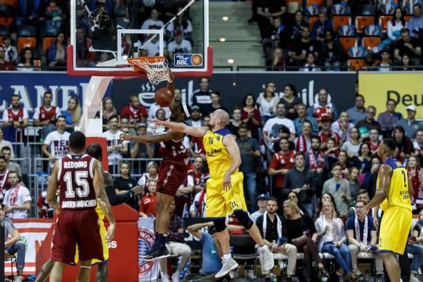 在激烈的乒 在激烈的乒