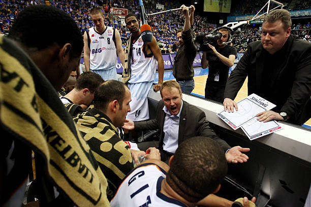 吸引弱侧收 吸引弱侧收